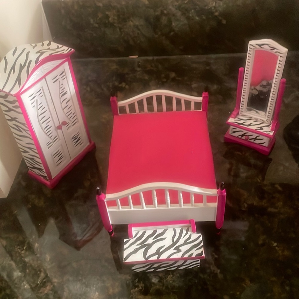 Bombay kids doll house furniture bedroom set